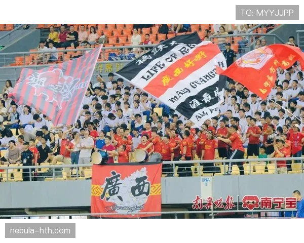 中超精彩揭幕战:球队实力展示与球迷热情持续升温 中超精彩揭幕战:球队实力展示与球迷热情持续升温