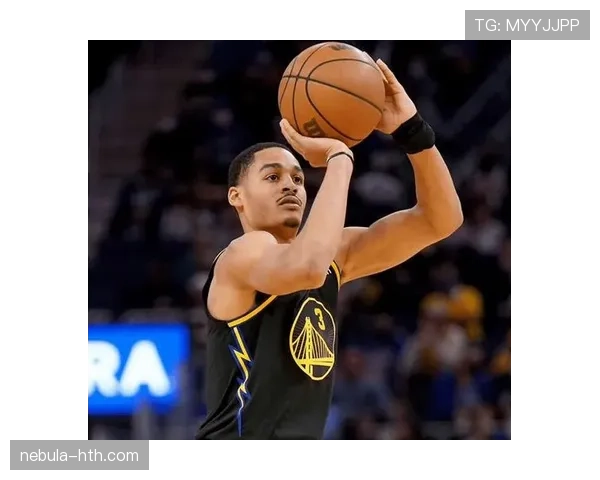 乔丹·普尔三分投射拉开空间，提升勇士核心得分效率